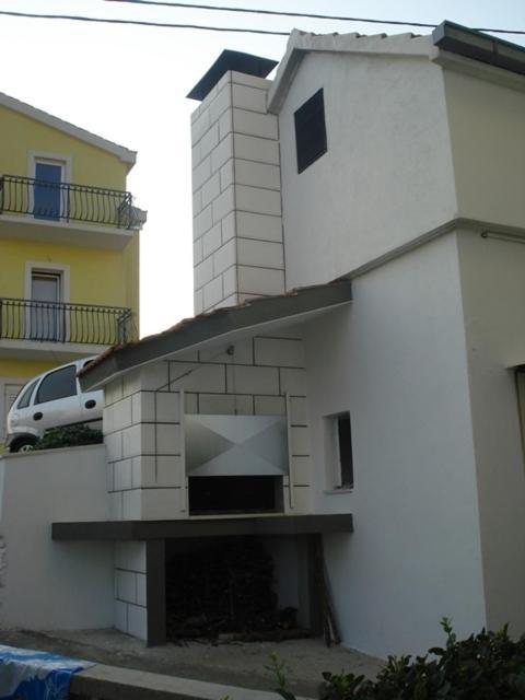 With A Parking Space Mali Rat * Sumpetar